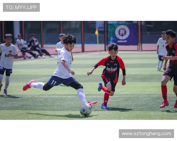 武汉足球队的默契配合揭秘：从训练到比赛的精彩瞬间分析