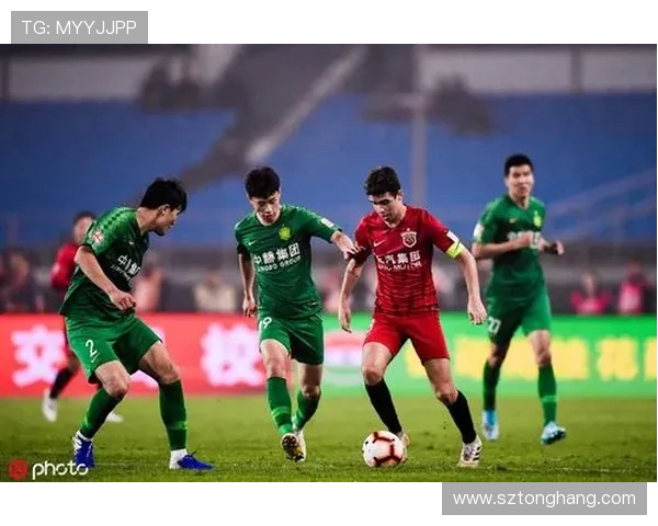 上港与长春亚泰激战回顾精彩集锦尽显足球魅力与激情对决 上港与长春亚泰激战回顾精彩集锦尽显足球魅力与激情对决