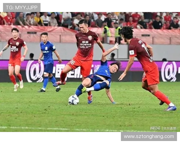 中超鲁能与上海对决结果揭晓精彩瞬间回顾与赛后分析 中超鲁能与上海对决结果揭晓精彩瞬间回顾与赛后分析