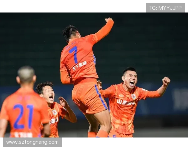 山东队逆袭恒大以二比一获胜展现强大实力与团队默契