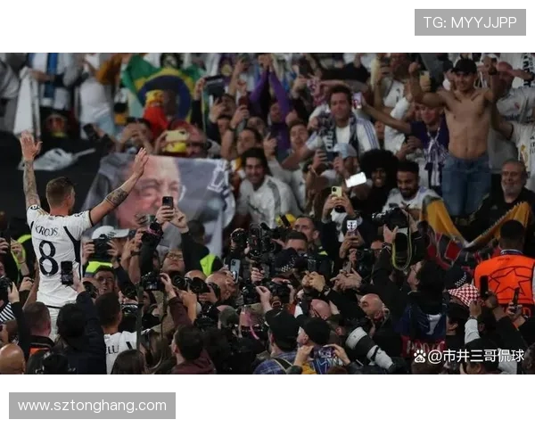 欧冠门票系统瘫痪数万球迷排队奋战12小时抢购心仪门票