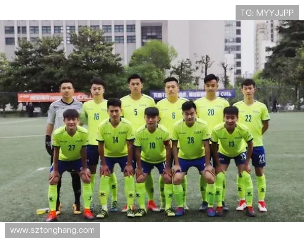 重庆足球队精英赛团队协作表现分析与未来发展展望